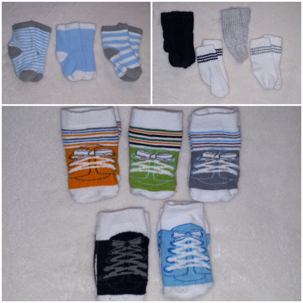 Bundle of over 40 pairs infant socks - Picture 5 of 16